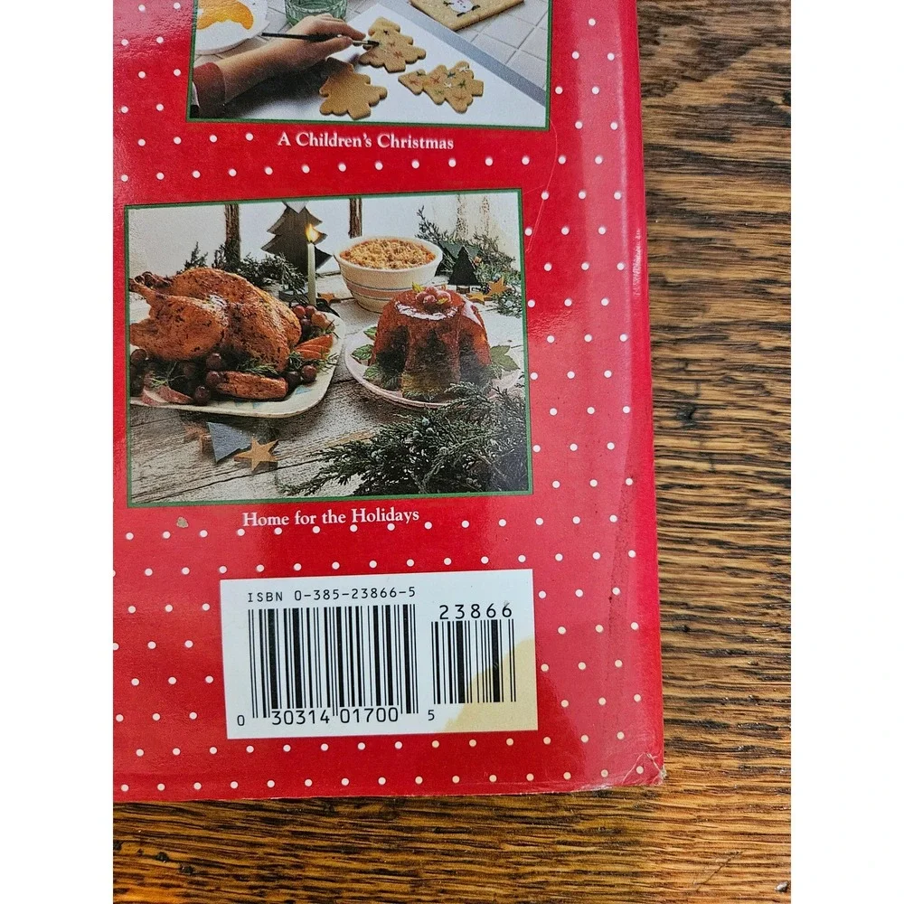The Pillsbury Family Christmas Cookbook‎ More Than 200 Recipes and Decorations